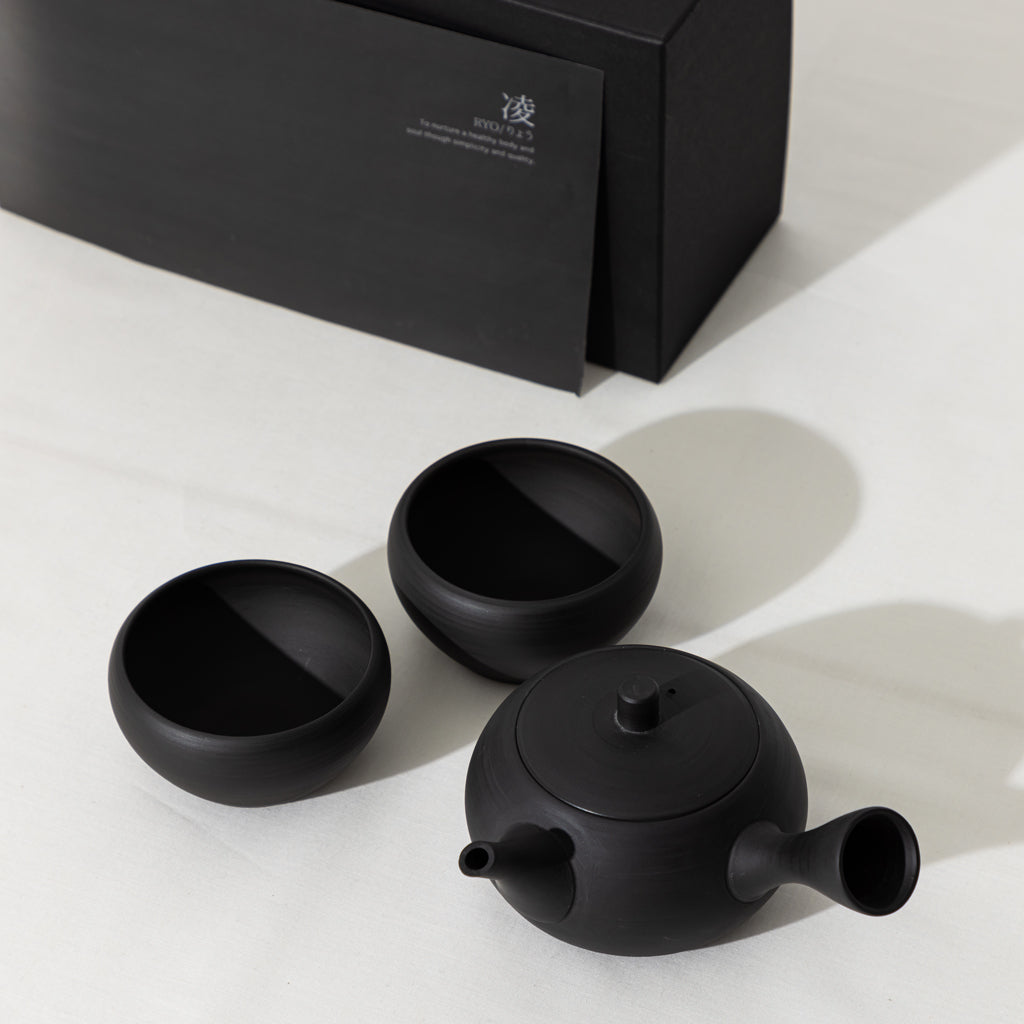 SALIU 凌 RYO 常滑焼 急須 湯呑み 黒 3点セット 箱入り – kuros