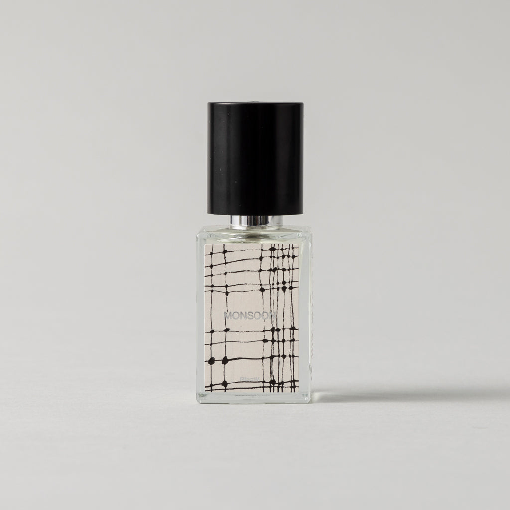 オードパルファム30ml MONSOON 箱入り – kuros.style