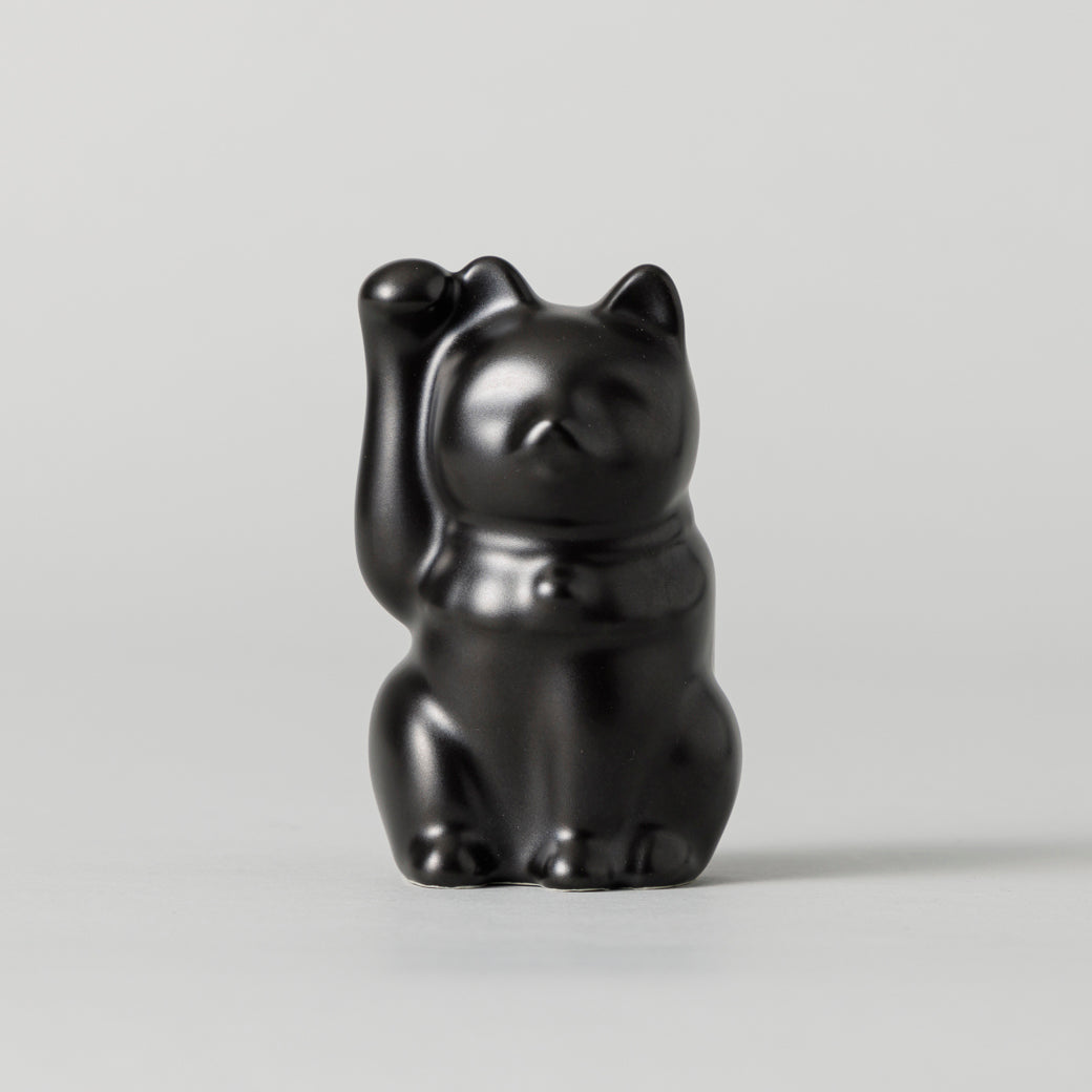 瀬戸焼 招き猫 右手 – kuros.style