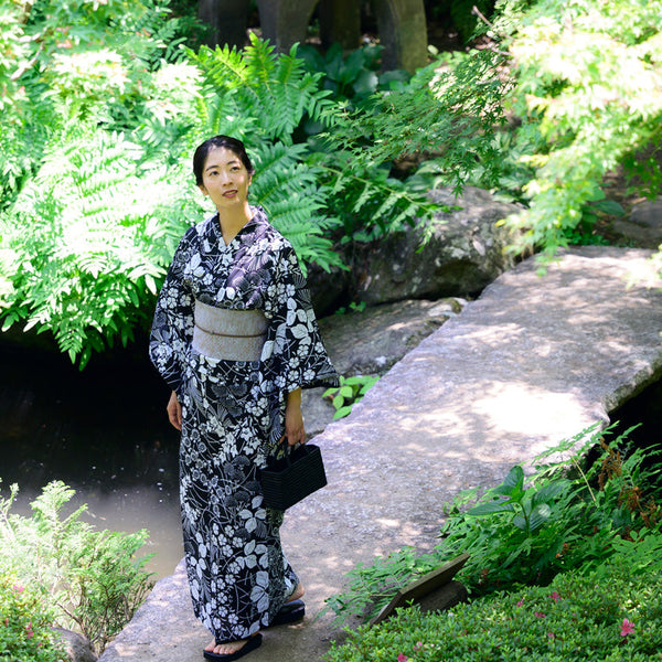 黒と夏の風情-kuros'こだわりの浴衣- – kuros.style