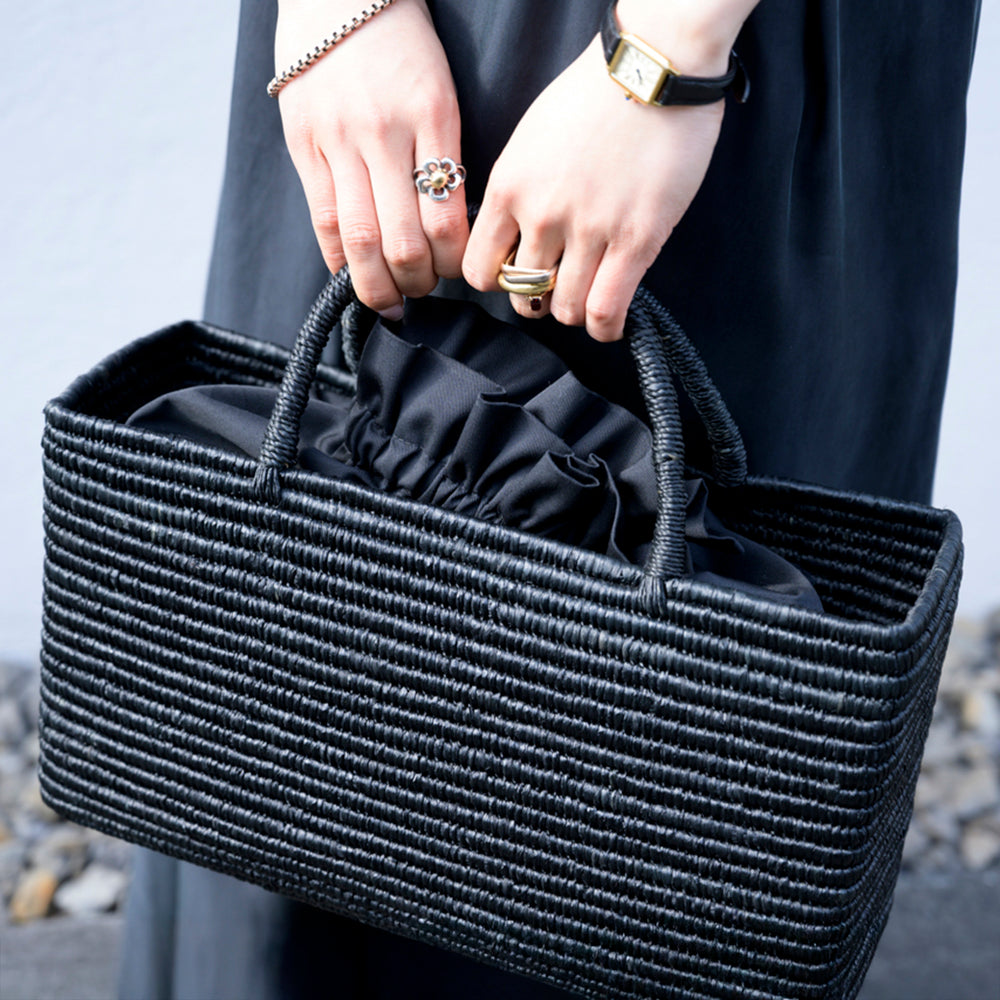 kuros'別注】ラフィアカゴバッグ浅型 M – kuros.style