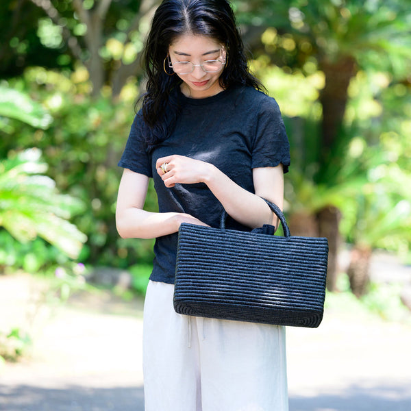 kuros'別注ラフィアバッグ】毎シーズン完売必至アイテムに新型登場