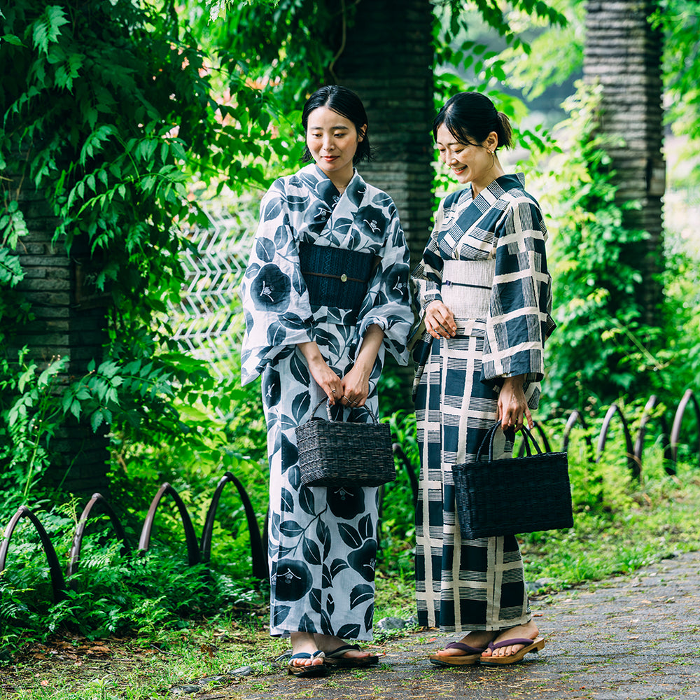 kuros'別注】こだわりの浴衣 椿 ｜国内染色 レディース – kuros.style