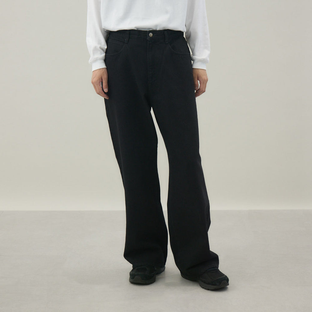 芝*ハ様 COMOLI ブラック ストレートデニムパンツ 3 BLACK DENIM ASHLY JEAMS ストレートデニムパンツ｜コットン100％ 岡山