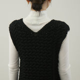 ナイロンリリーヤーンアラン編ベスト｜Vネック レディース