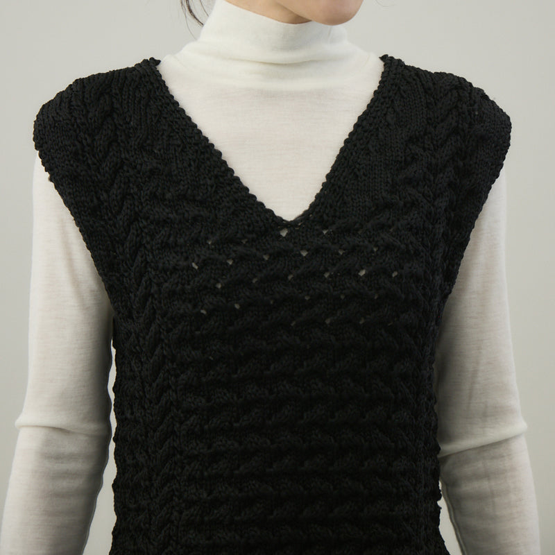 ナイロンリリーヤーンアラン編ベスト｜Vネック レディース