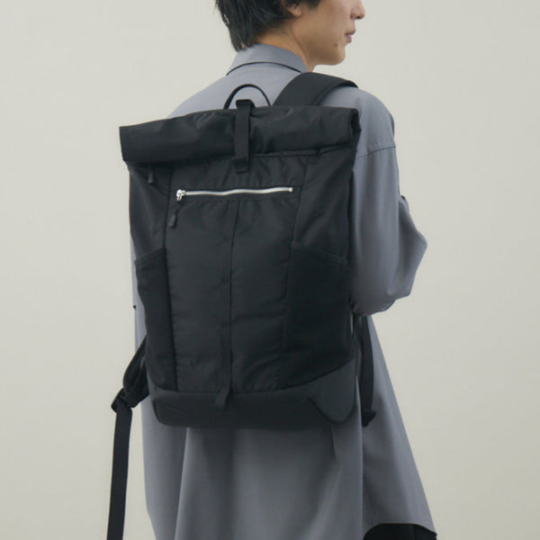 高密度織ナイロン ロールトップリュック 黒 豊岡産