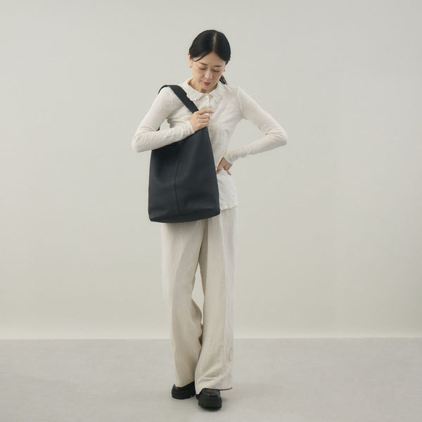 メアリーバケットショルダーバッグ MARY BUCKET SHOULDER / DIPLO SKY｜A4サイズ対応 レザー ユニセックス 黒
