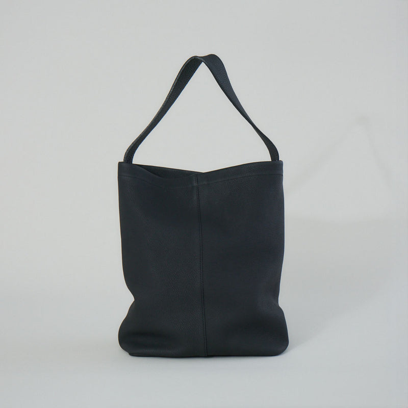 メアリーバケットショルダーバッグ MARY BUCKET SHOULDER / DIPLO SKY｜A4サイズ対応 レザー ユニセックス 黒
