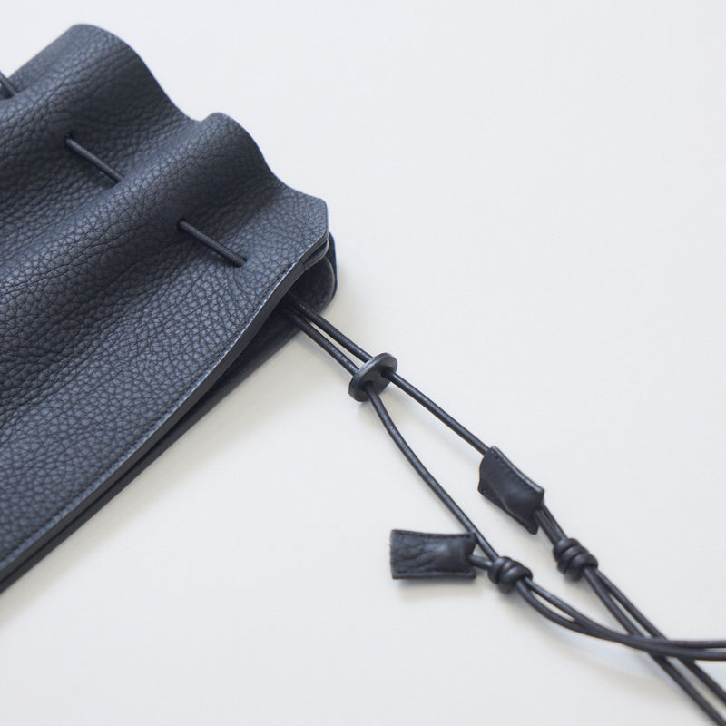 ヘリー巾着ポーチ HERRIE KINCHAKU POUCH / DIPLO SKY｜ 軽量 レザー ユニセックス