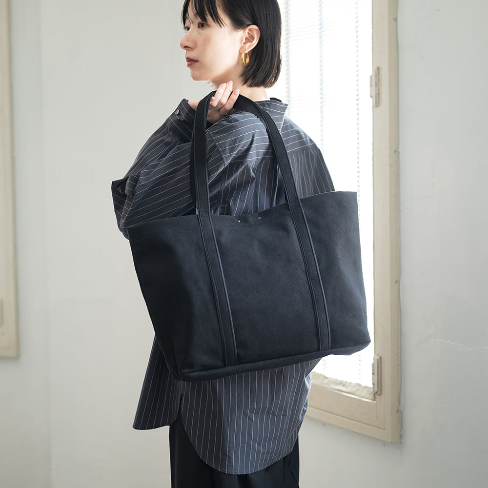 【超美品】トートバッグ(Handmade/黒/小) kuros'オリジナル】エコスエードトートバッグ Mサイズ｜A4サイズ対応