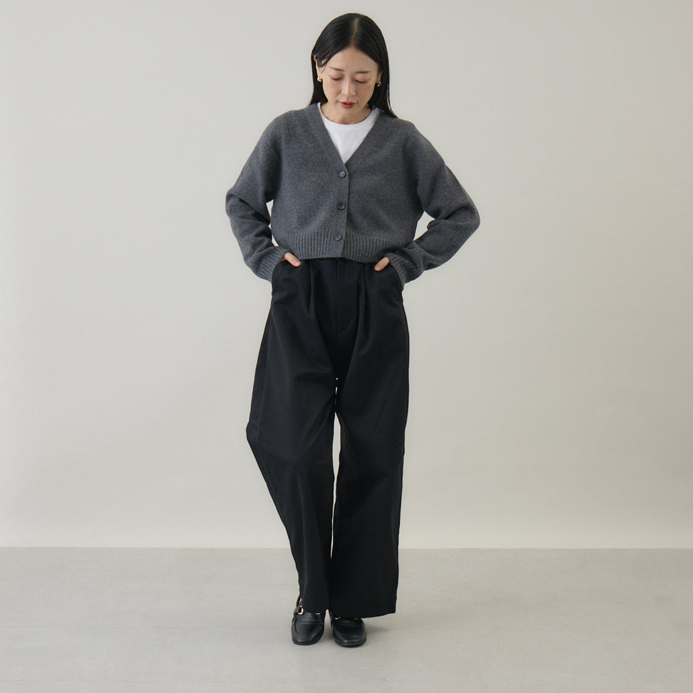 ウールカシミヤ Vネックカーディガン ショート – kuros.style