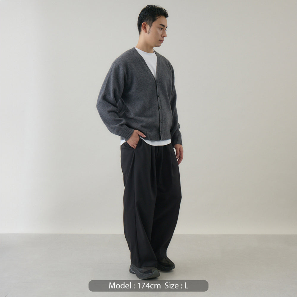ウールカシミヤ Vネックカーディガン レギュラー – kuros.style
