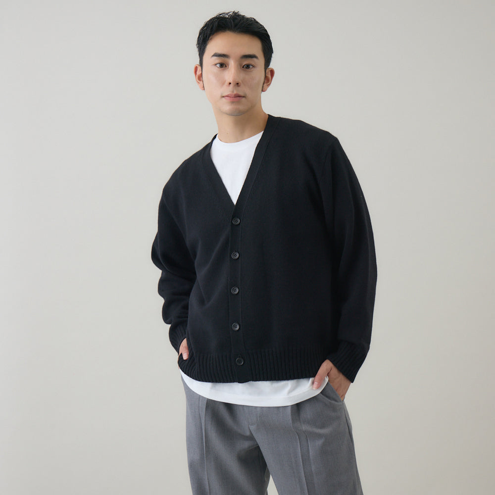ウールカシミヤ Vネックカーディガン レギュラー – kuros.style