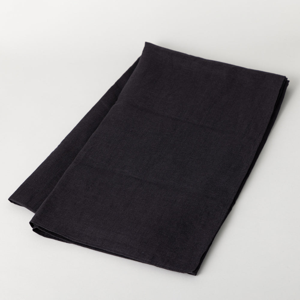 LINEN&DECOR× kuros'別注品】SAVOY テーブルクロス 黒無地 – kuros.style
