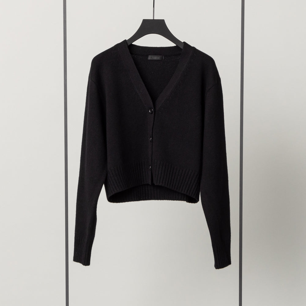 ウールカシミヤ Vネックカーディガン ショート 黒 – kuros.style