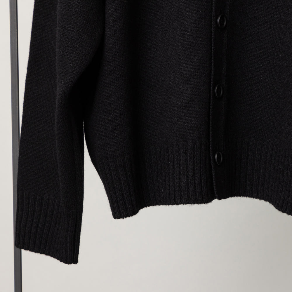 ウールカシミヤ Vネックカーディガン レギュラー 黒 – kuros.style