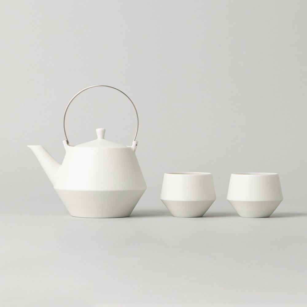 Frustum 土瓶＆煎茶湯呑 セット 白釉 箱入り – kuros.style