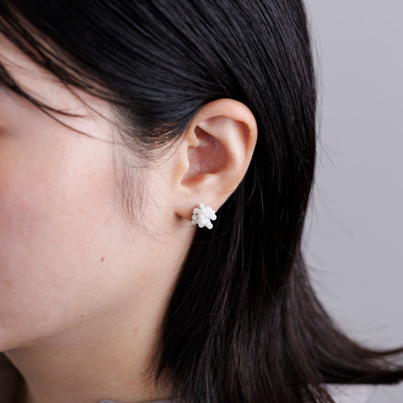tane×kuros'別注】 珊瑚ピアス S – kuros.style