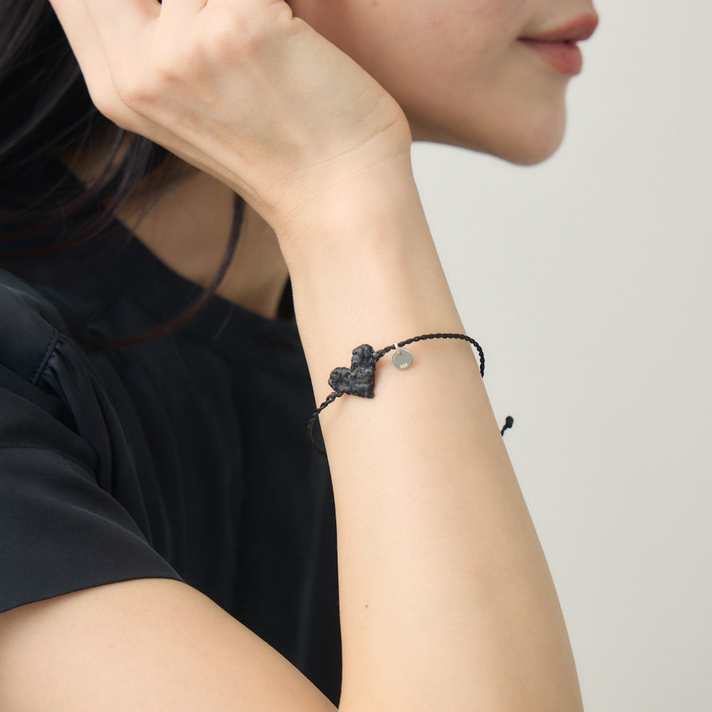 kuros'別注色】Macrame Corazon Bracelet ハートブレスレット – kuros