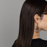 chandelier earring ブラック
