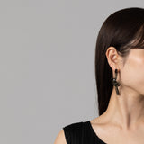 knot earring ブラック