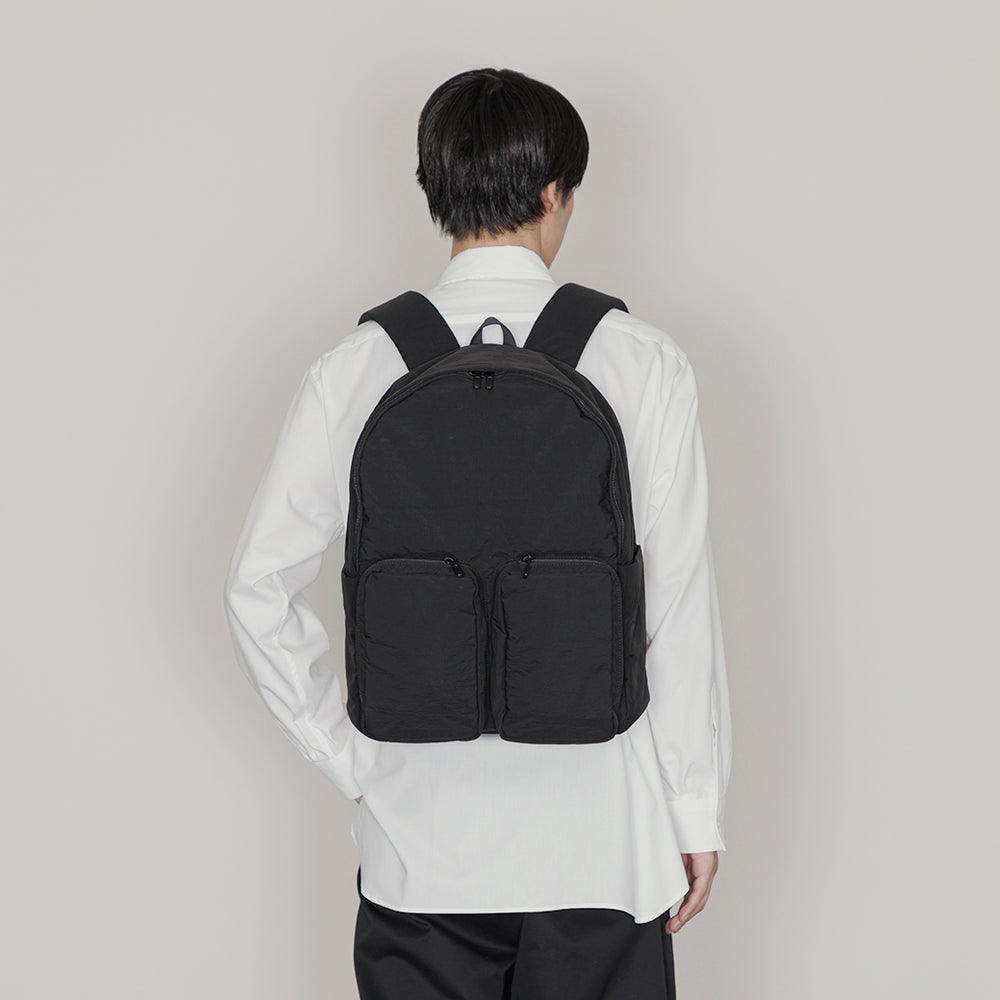 ふかふか塩縮ナイロンリュック 黒 豊岡製 – kuros.style