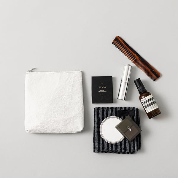 レザージップポーチ タテ型 Zip pouch D MT 白 – kuros.style