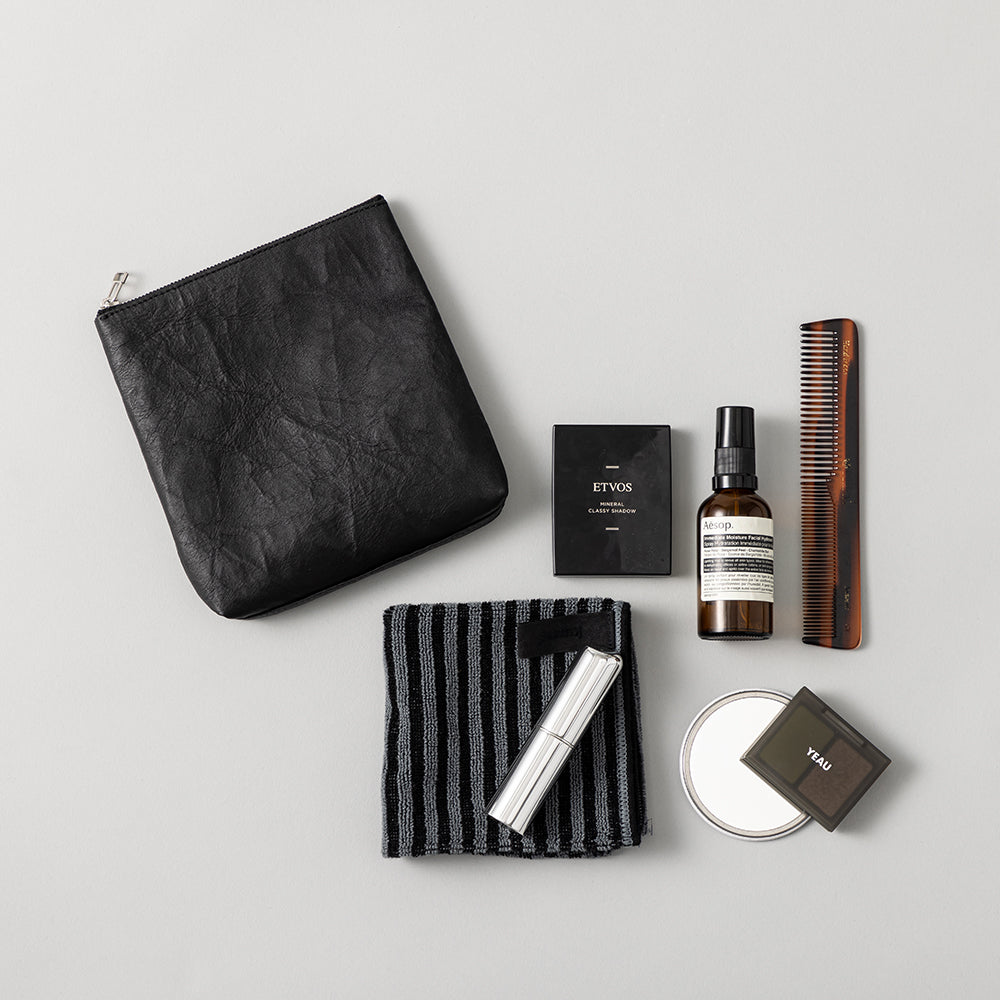 レザージップポーチ タテ型 Zip pouch D MT 黒 – kuros.style
