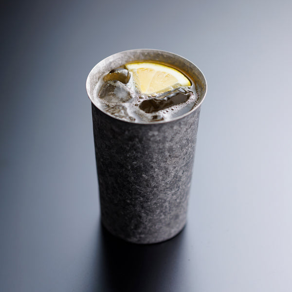【kuros'オリジナル】チタン二重タンブラー 窯創り 広口小 シルバー 300ml 桐箱入り