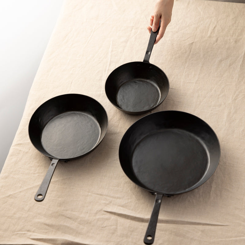 燕三条 ちょっと深めの鉄フライパン