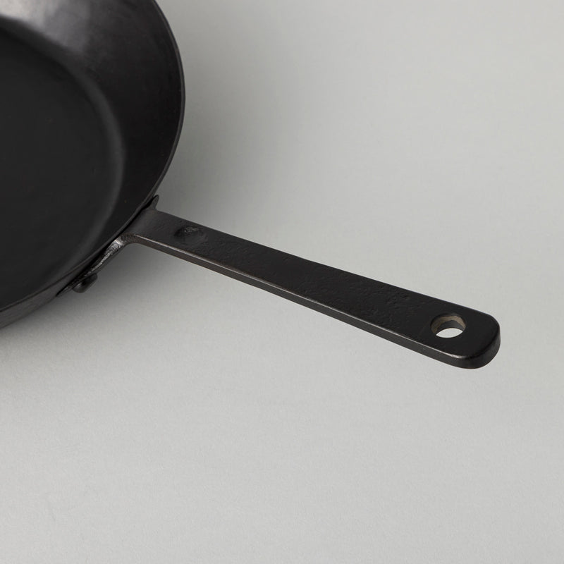 燕三条 ちょっと深めの鉄フライパン