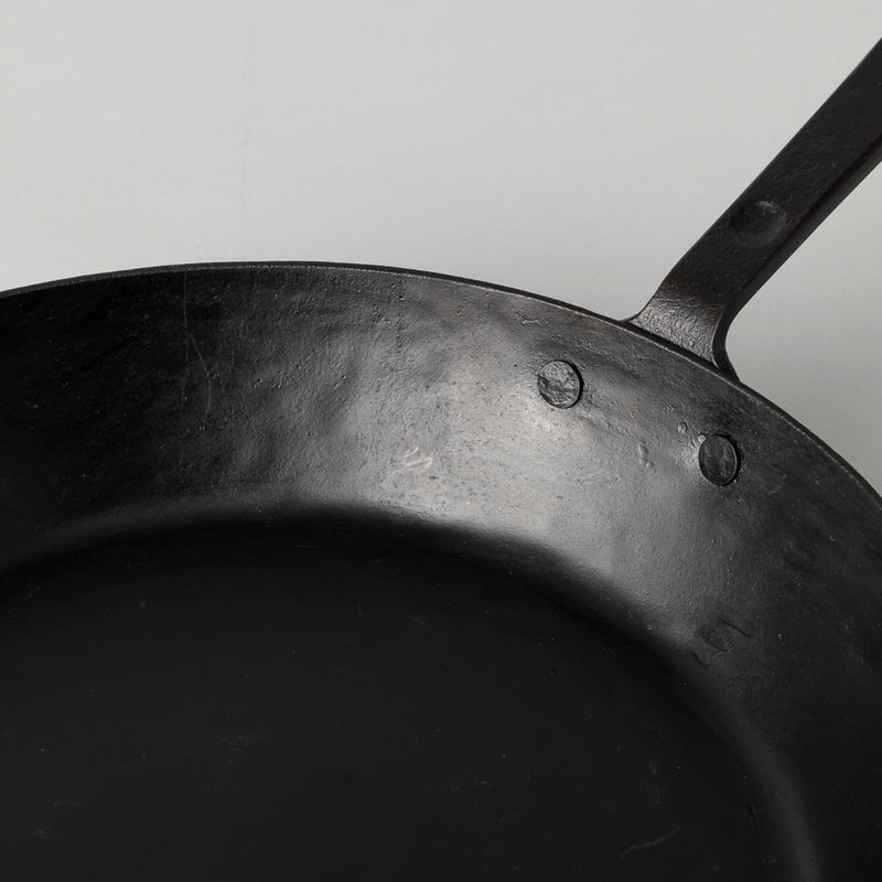 燕三条 ちょっと深めの鉄フライパン