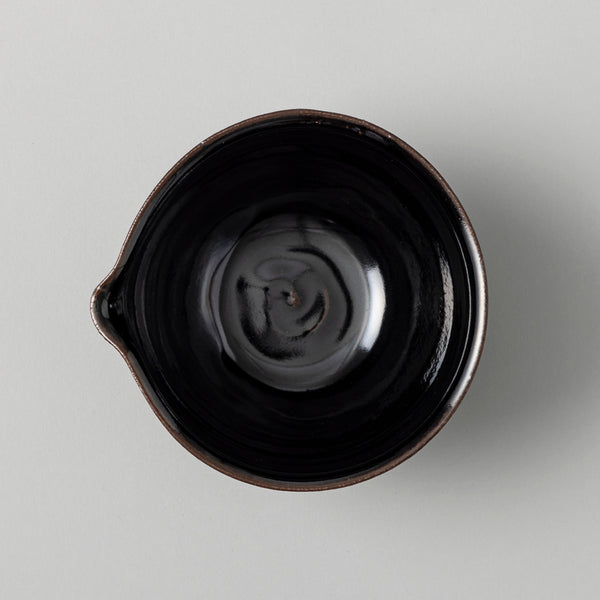 伊賀焼 片口鉢  黒飴釉薬