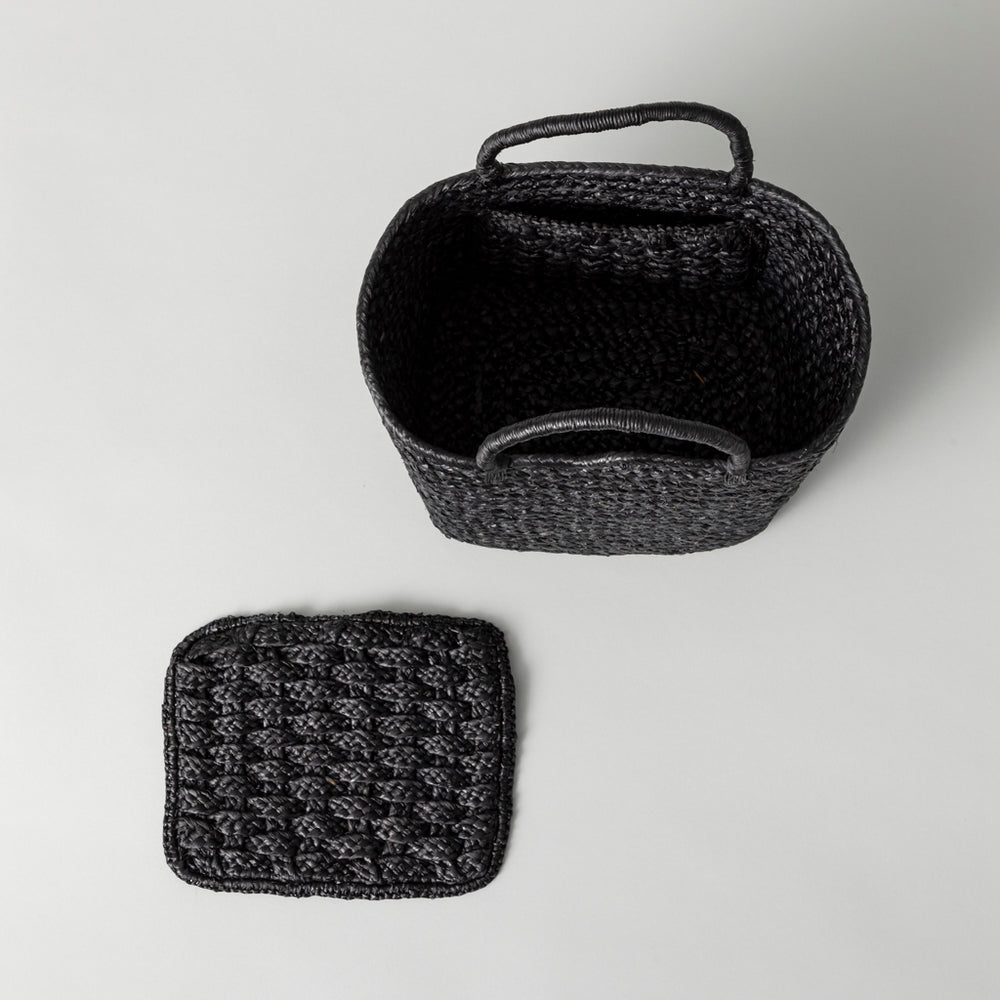 再入荷】ラフィア マルシェ カゴバッグ 黒 S – kuros.style