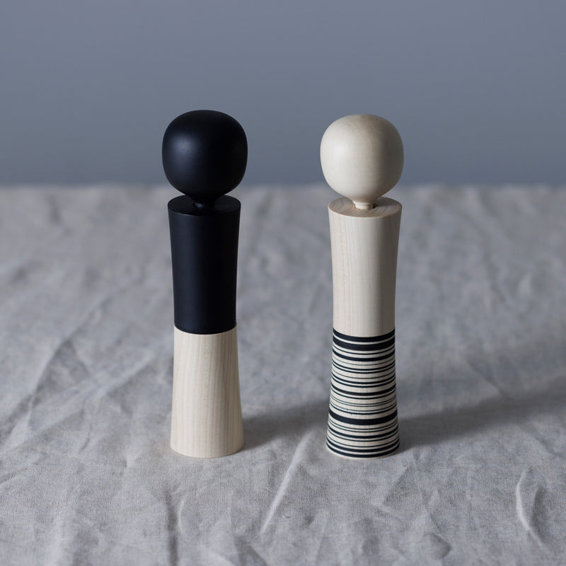 隈研吾 East Japan Project 鳴子こけし 防災 LED懐中電灯  黒ボーダー柄 箱入り