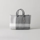 《フェア対象》【OJO DE MEX×kuros'別注】Plastico CAGO Tote Chico CROSS LINE シルバー×ホワイト S