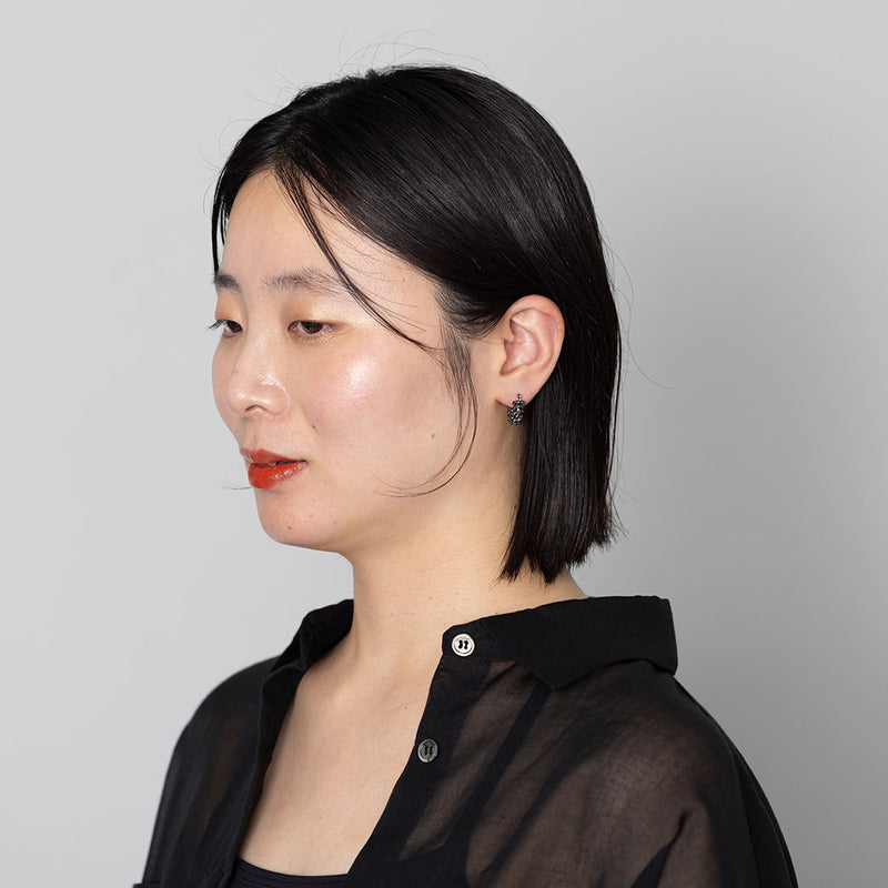 【tane×kuros'別注】珊瑚ピアスSサイズ