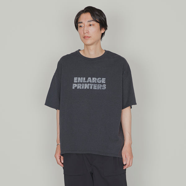 LOGO S/S TEE-BLEACH｜綿100％ ユニセックス 黒