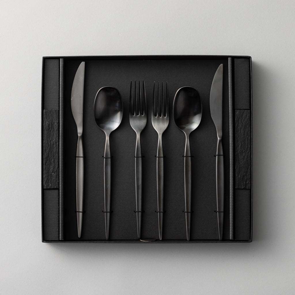 燕三条 ブラック ステンレス　ディナーカトラリー/カトラリーレスト 8点セット(箱入り)