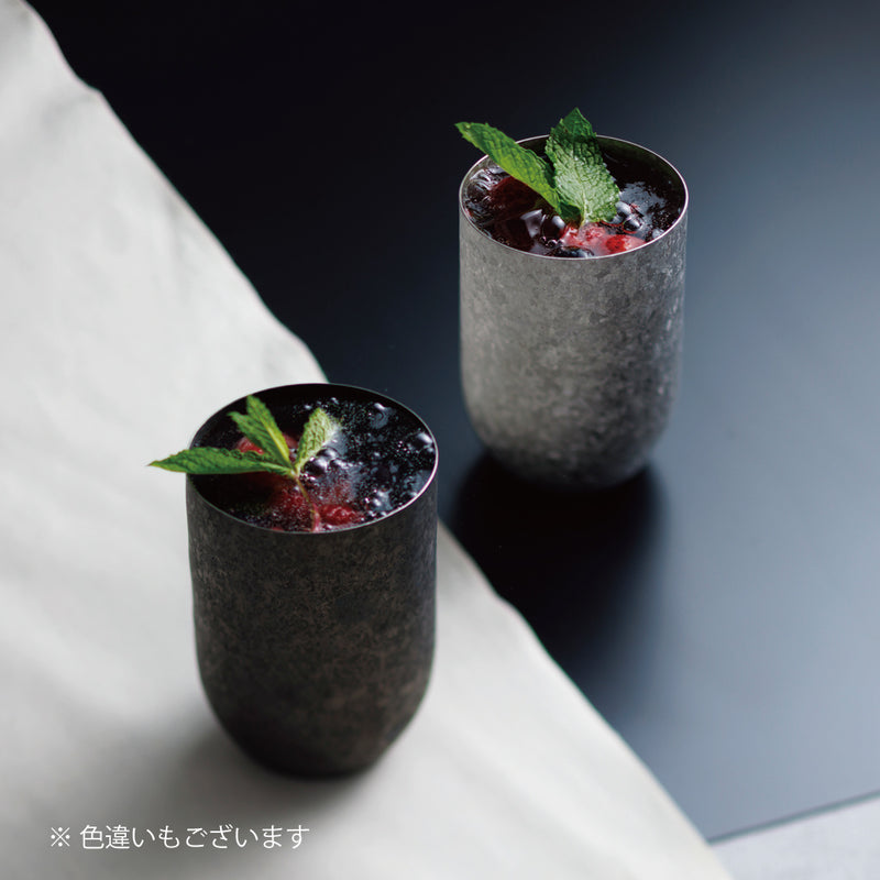 【kuros'オリジナル】チタン二重タンブラー GUNMETA ブースター 黒 400ml 桐箱入り
