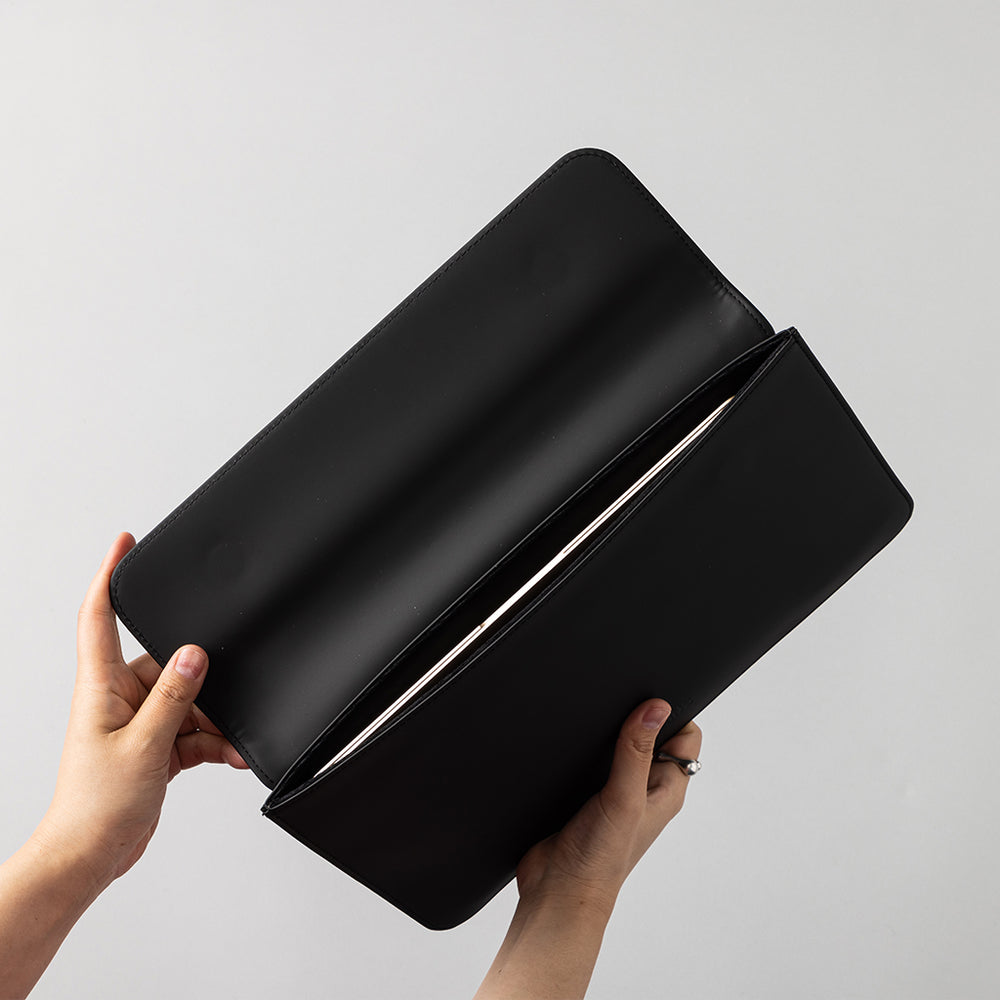 タブレット ポートフォリオ ケース (H19.0cm×W25.0cm) – kuros.style